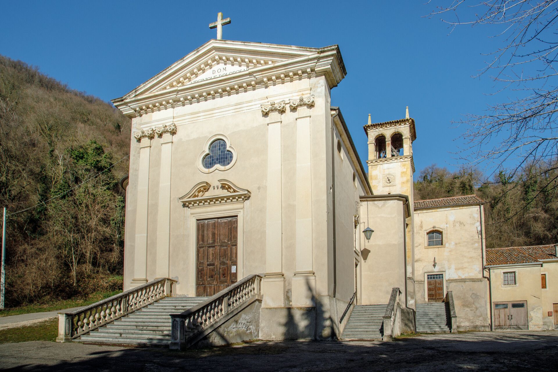 [4] Chiesa di San Vincenzo - Santuario della Madonna Addolorata